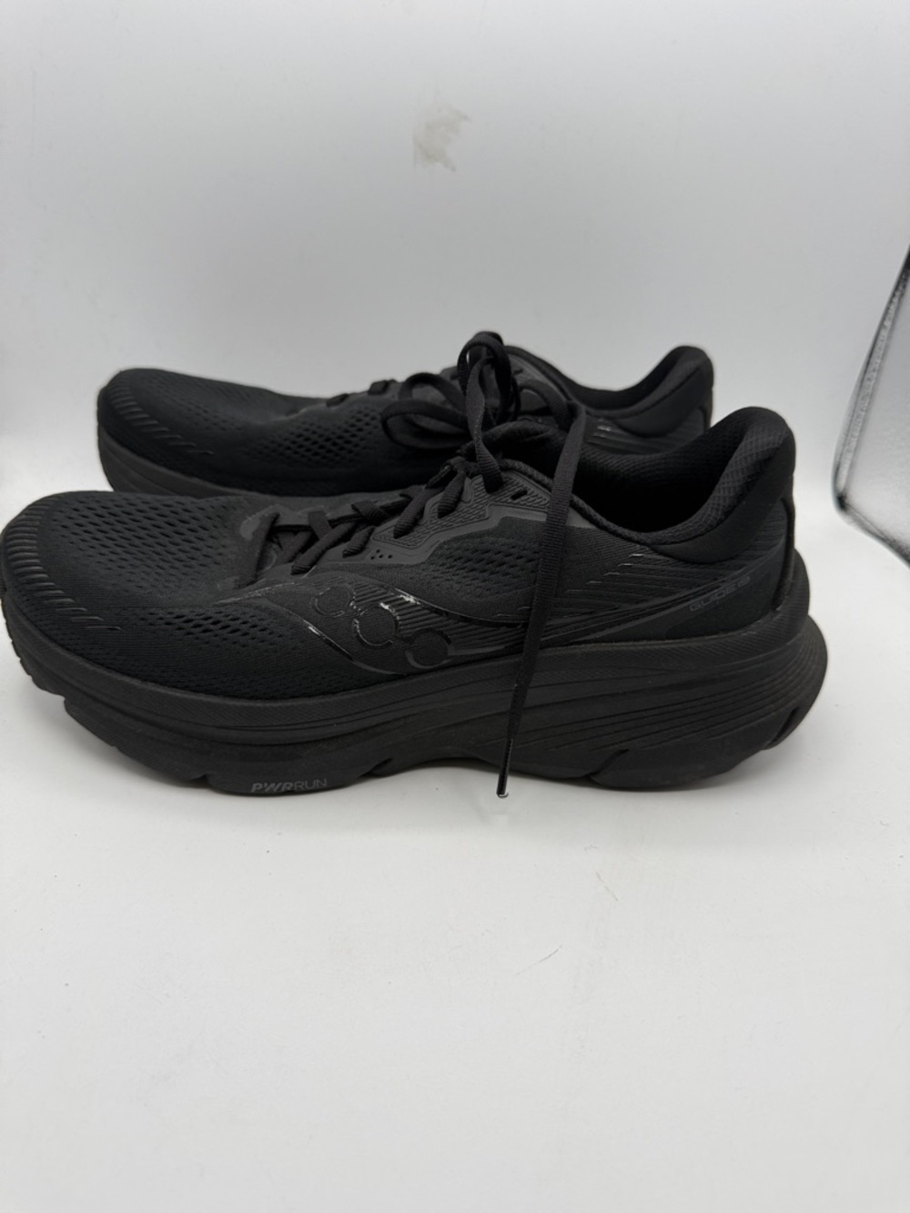 Saucony Guide 19 men’s 9 Black Cushioned Running Sneakers S8